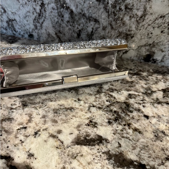 Silver Rhinestone Clutch - Picture 4 of 5